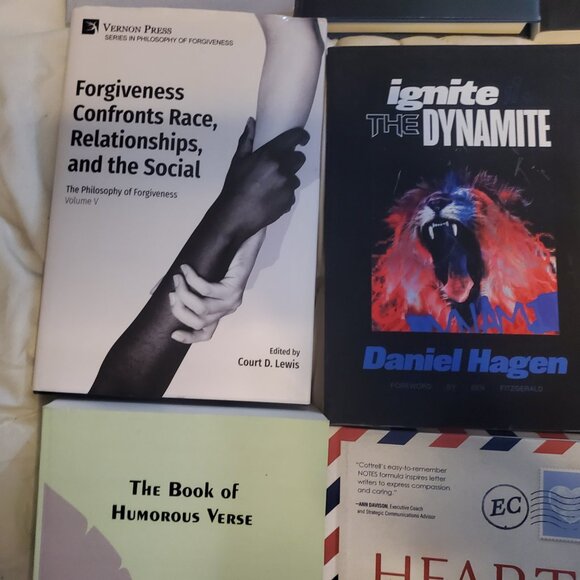 📚 Pick 5 Books – Your Choice $35 Bundle Deal lot "Journeys" - Picture 9 of 10